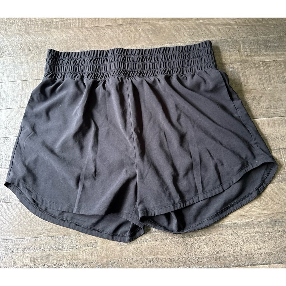 Crane Women's Black high-waisted running shorts Size XL